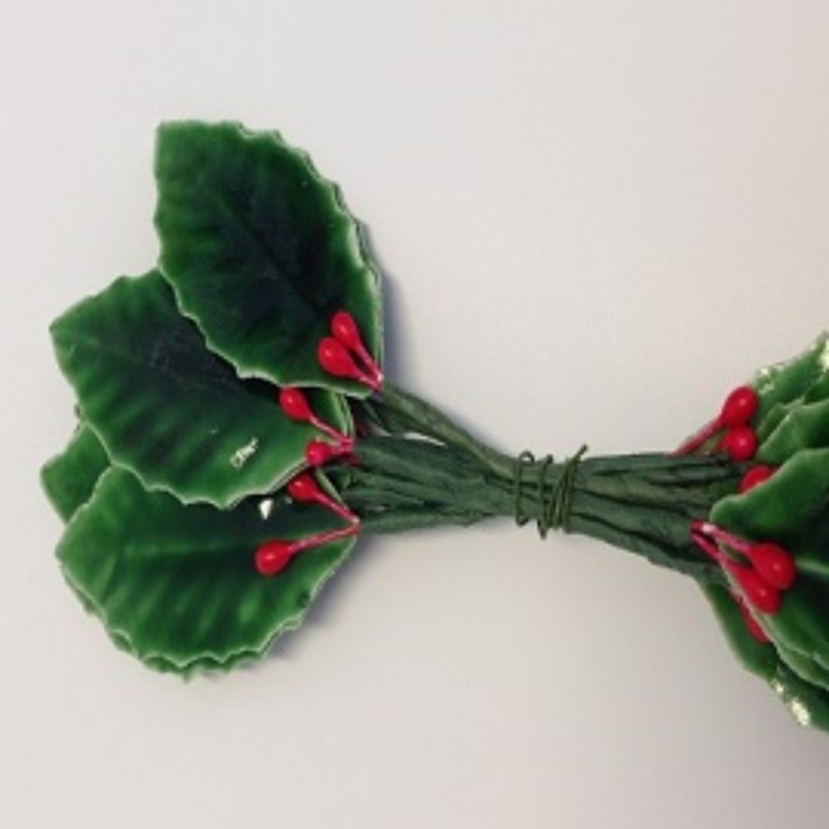 Picture of 144s LARGE HOLLY LEAVES